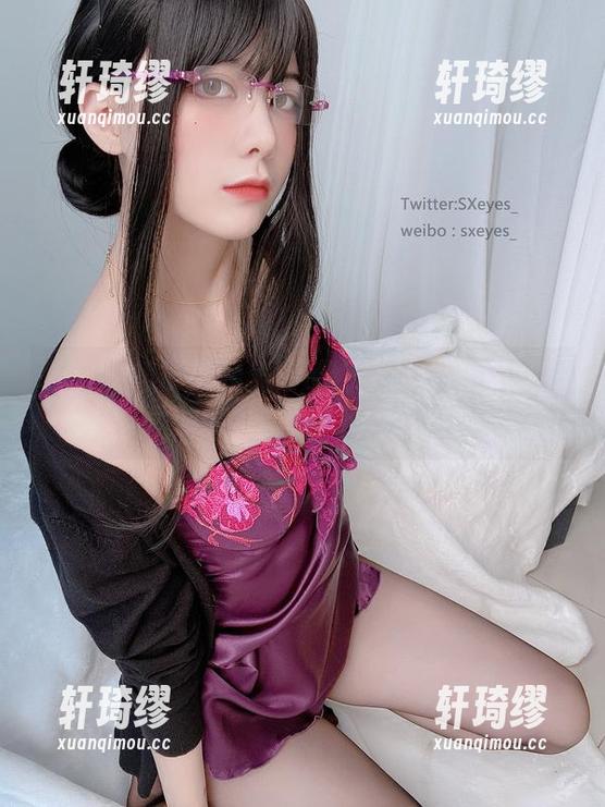从各种角度解读美：眼酱大魔王w的脸照和杂图等你下载！