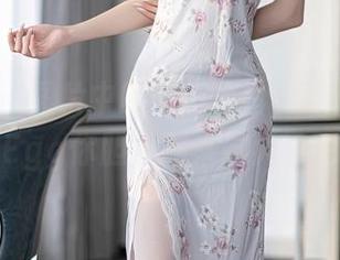 秀人网 – 图片中的粉色装扮，Egg-尤妮丝Egg你胆子越来越大了吧？