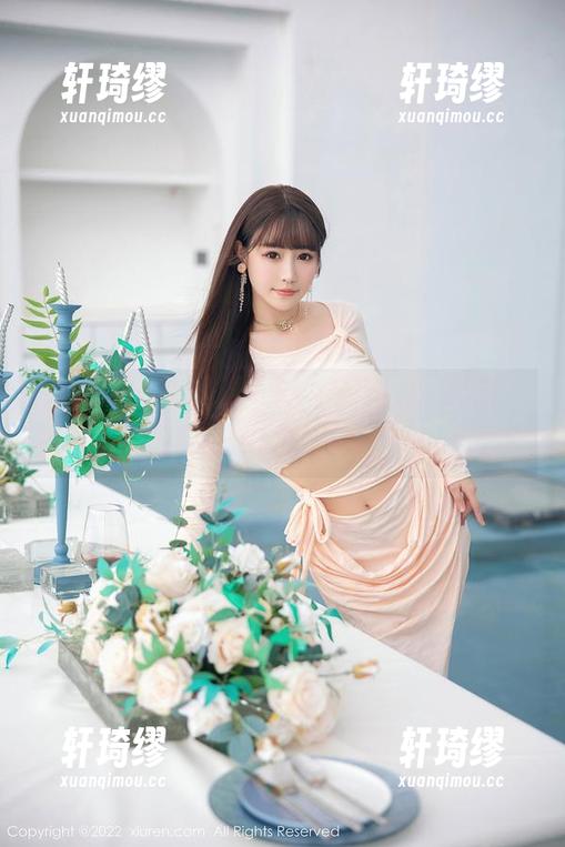 秀人网-Lovely璐璐 秀人网 - 这组Lovely璐璐的双人作品,捕捉到的是那种难得的轻松时刻