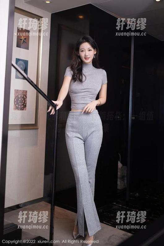 秀人网 - 允尔和她的牛仔裤搭档：一组值得下载的写真集