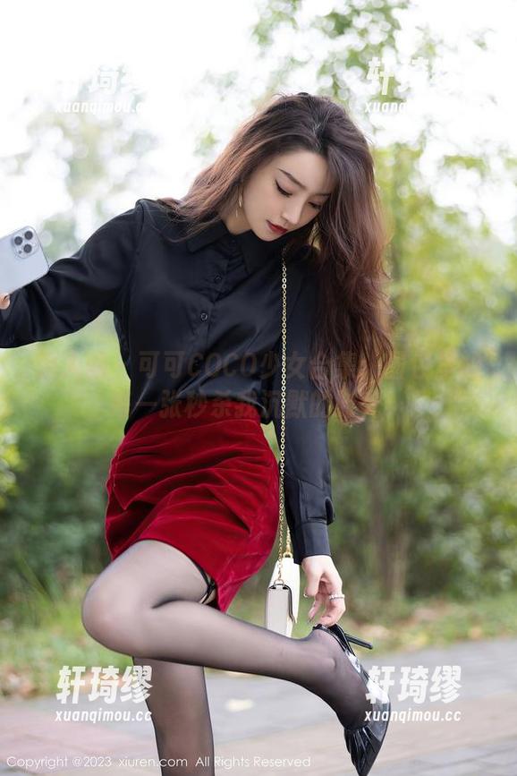 秀人网-可可COCO 秀人网 - 可可COCO少女合集:图包里的每一张秒杀我沉默的时光!