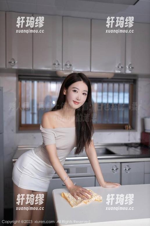 秀人网-媃柔rourou 秀人网 - 网盘上传的爱情:白色搭配媃柔rourou的迷思