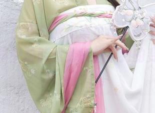 秀人网 – 甜妮制服观察小记，哪个角度好啊？合集中总能找到意想不到的变化，太迷人了吧。