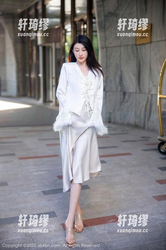 秀人网-艾静香 秀人网 - 春天来了,艾静香的居家写真像个宝藏资源,偷偷收藏一下