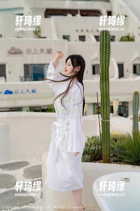 秀人网 - 连体衣的诱惑：黄可Christine用高清照片证明，适合所有场合吗？