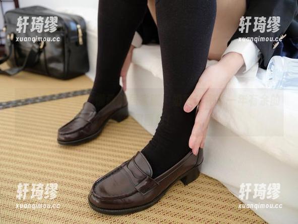 紧急企划-奶昔 紧急企划 - 穿上懒散的居家服,奶昔让你看一年有余的美图图包!