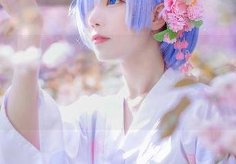 基本上，我的体验就是：羽天shine的这组私房“女友”作品，一直在我脑海里回放。