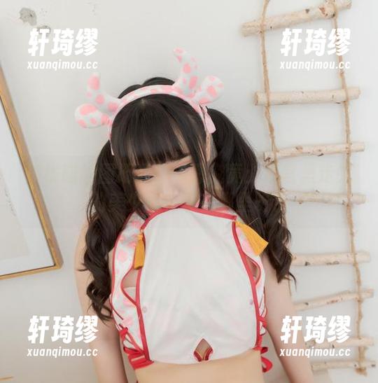 胡桃喵的图册让你一探究竟：迷宫里走失的美少女，理在哪里呀？