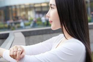 蜜桃社 – 梦乃Mandy的内衣写真，一觉醒来发现自己有了全新“醒”目系列！