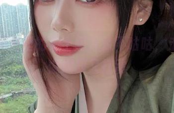 私拍图包里的护士阿九从不咕咕，走心的慵懒却又打动