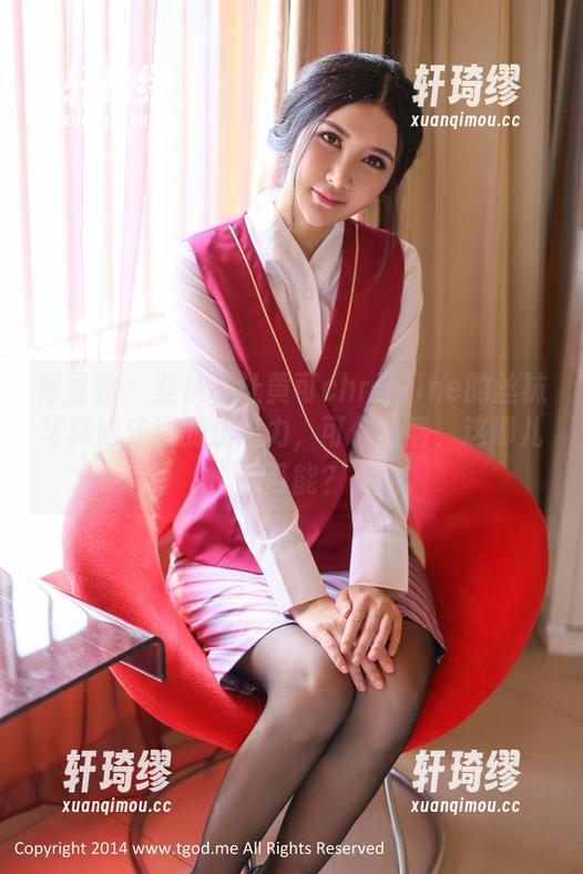 青豆客 - 坚决不让黄可christine的丝袜写真偷走我的注意力，可你看看，这哪儿有可能？