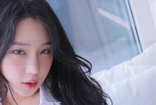 韩国CoCo的短裙，再无圣光，只剩真实的诱惑图包